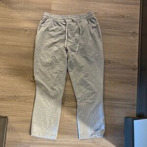 Lululemon Athletica Gray Capris